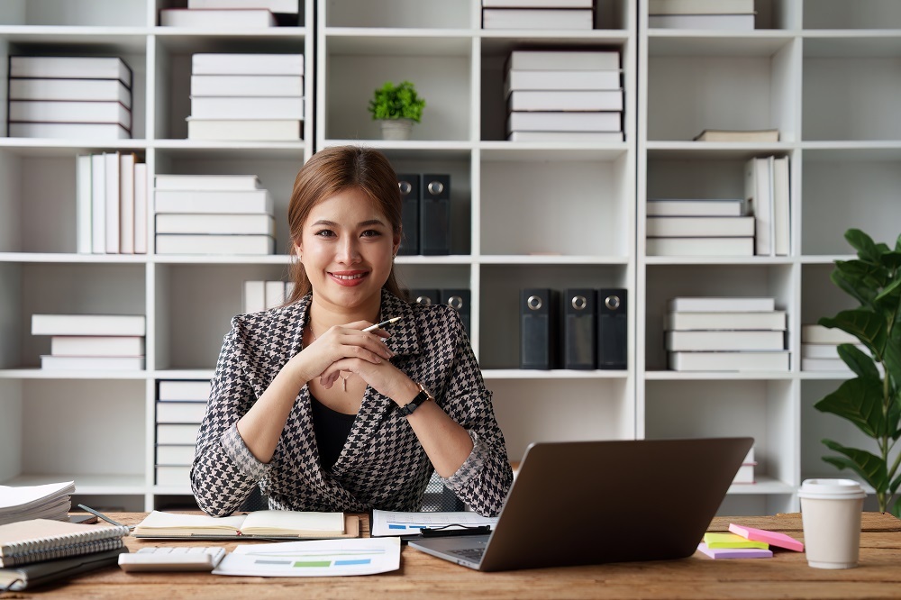 Professional analysis of business people and marketing strategy planning in the accounting workplace